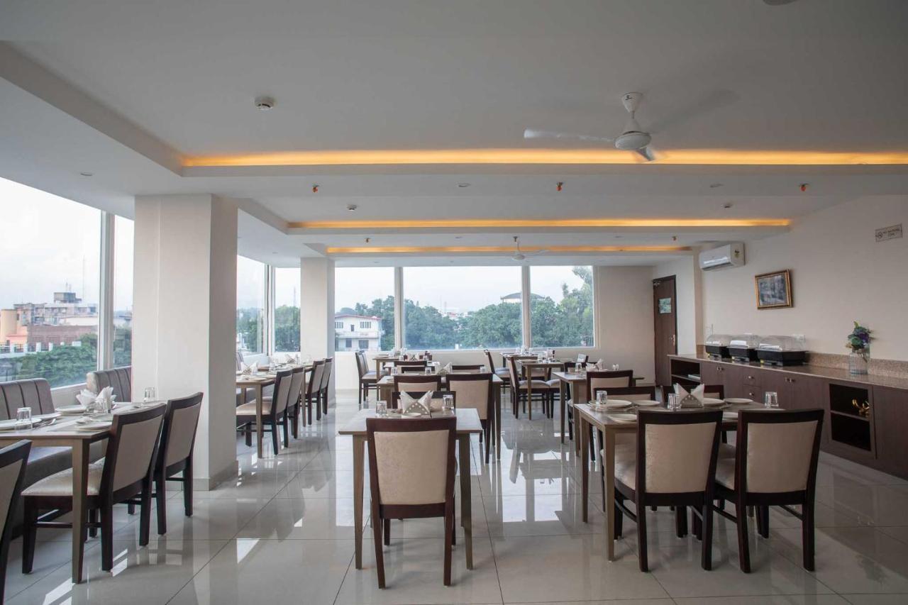 Hotel Alaya Дехрадун Экстерьер фото